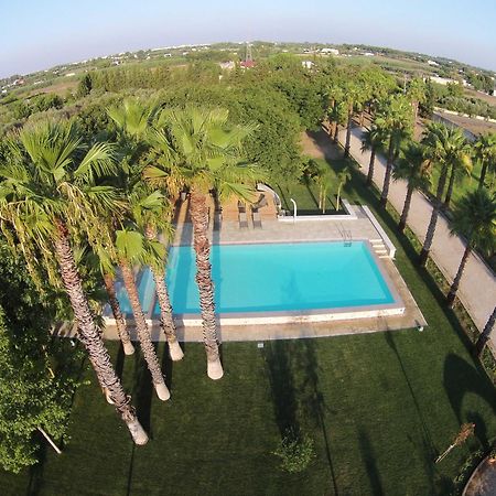 Parco Degli Aranci Bed & Breakfast Cutrofiano Bagian luar foto